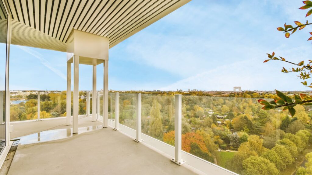 Frameless glass railings